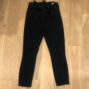 Black Abercrombie ultra high rise super skinny ankle size 29
